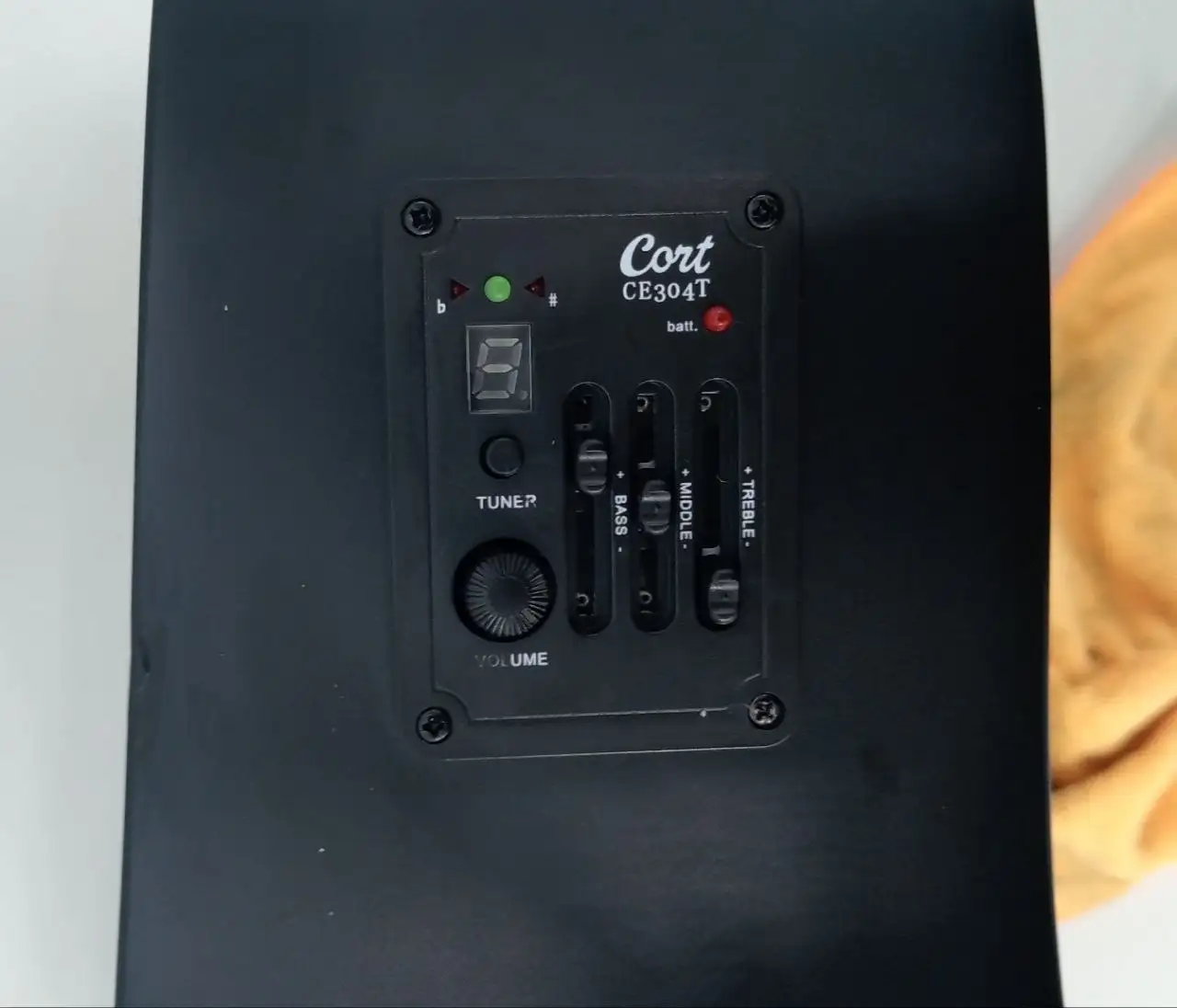 Электроакустическая гитара Cort AD810E - Музыкальные инструменты (Хобби и отдых) в Самара