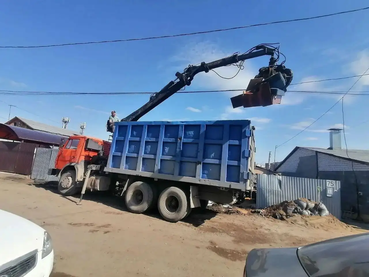 Услуги ломовоза КАМАЗ 30 кубов в Самаре - Вывоз мусора (Услуги) в Самара