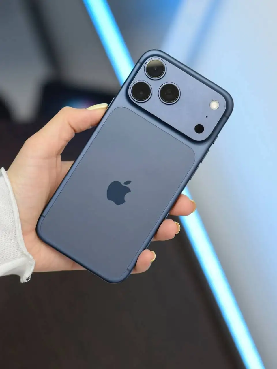 iPhone 17 Pro Deep Blue 256Gb новый - Смартфоны и гаджеты (Электроника) в Самара