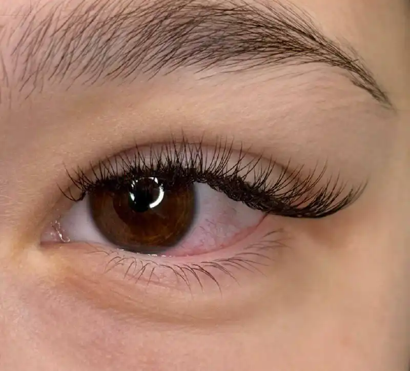 Наращивание ресниц от мастера Полины