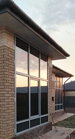 Качественный ремонт окон и обшивка балконов под ключ - Услуги в Оренбург