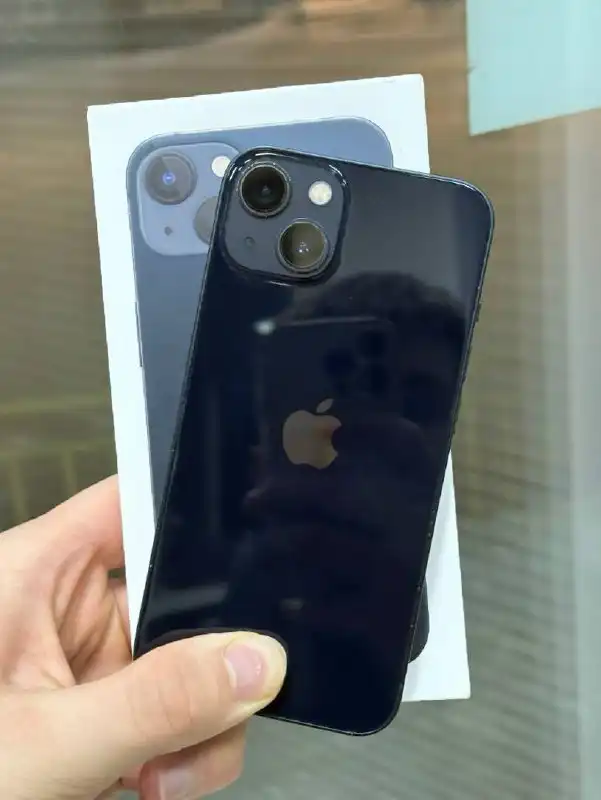 iPhone 13 128 ГБ в отличном состоянии