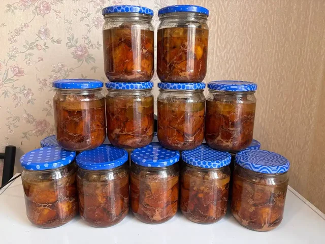 Тушенка и каша перловая с говядиной в автоклаве - Кондитерские изделия в Оренбург