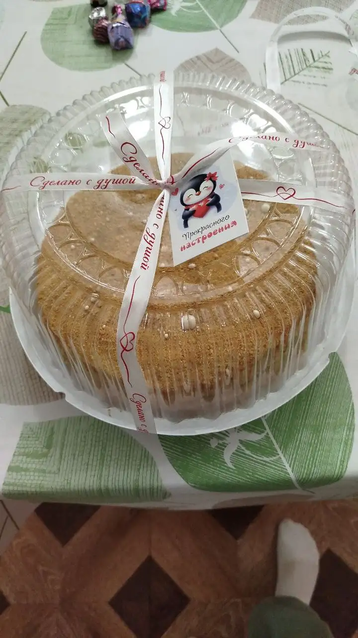 Продажа медовых тортов и меренговых рулетов - Продукты питания (Барахолка) в Оренбург