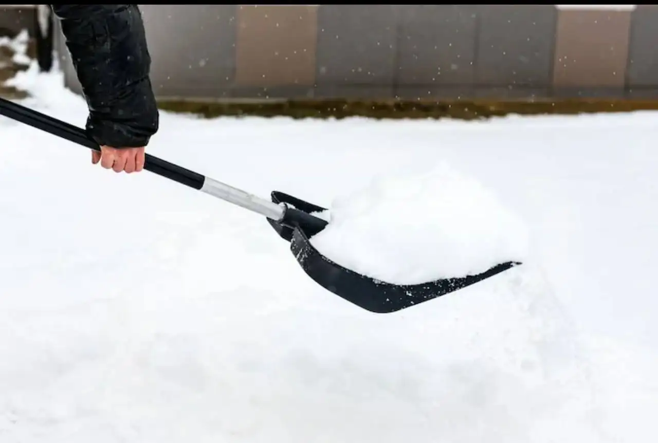 Услуги по чистке снега в Оренбурге - Услуги в Оренбург