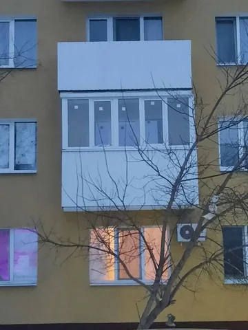 Услуги по остеклению балкона и изготовлению конструкций в Первомайске - Услуги в Первомайск