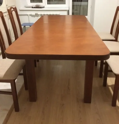 Продам стол из натурального дерева с раскладным механизмом - Парфюмерия в Оренбург