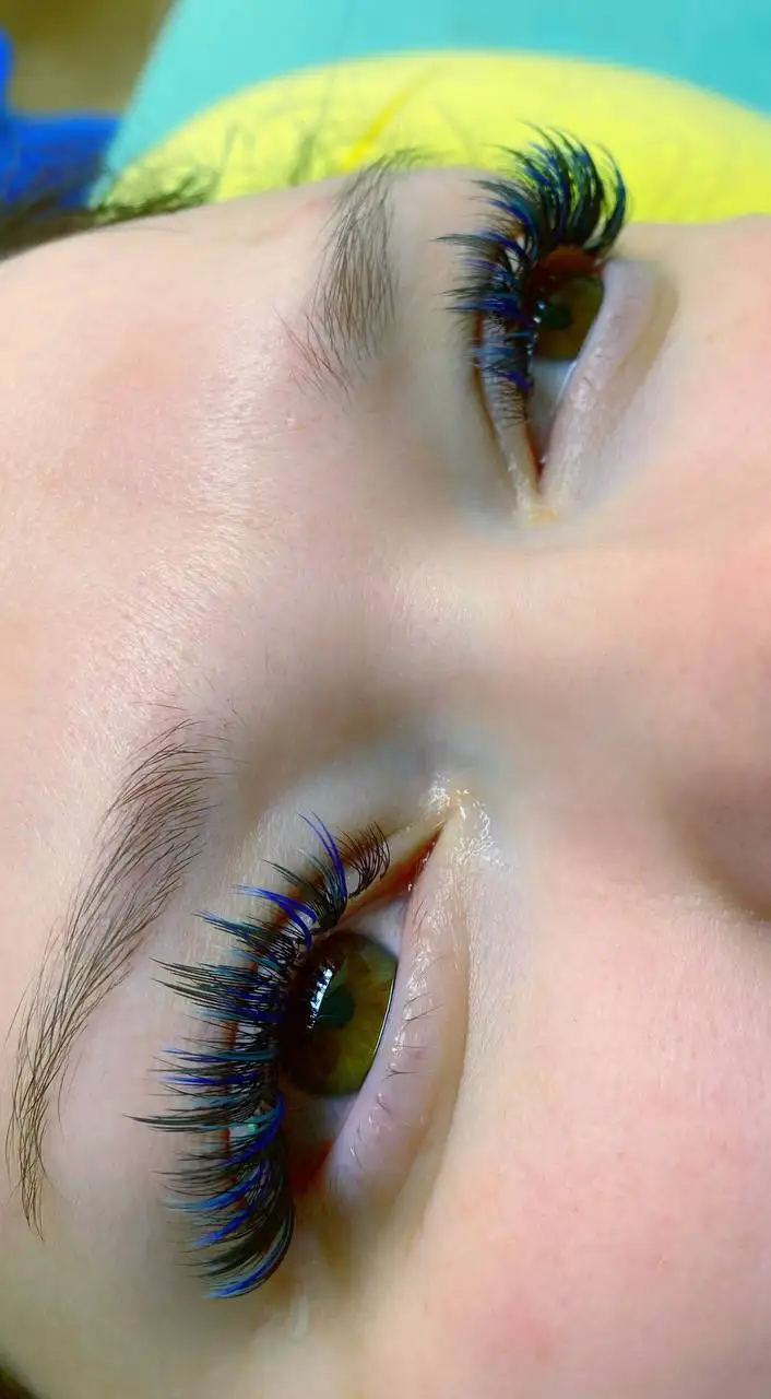 Наращивание ресниц с премиальными материалами - Наращивание ресниц (Услуги) в Оренбург