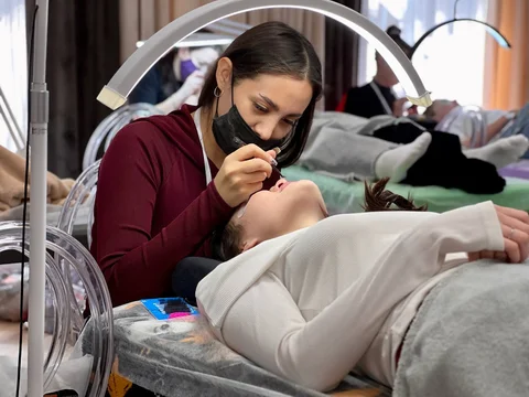 Услуги лешмейкера по наращиванию ресниц в Оренбурге - частное объявление в Оренбург