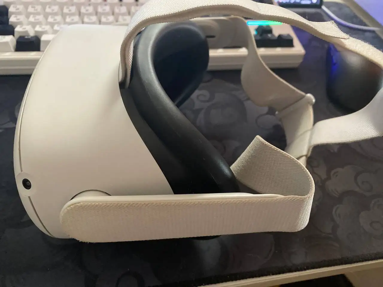Продажа Meta Quest 2 в Оренбурге - VR-очки (Электроника) в Оренбург