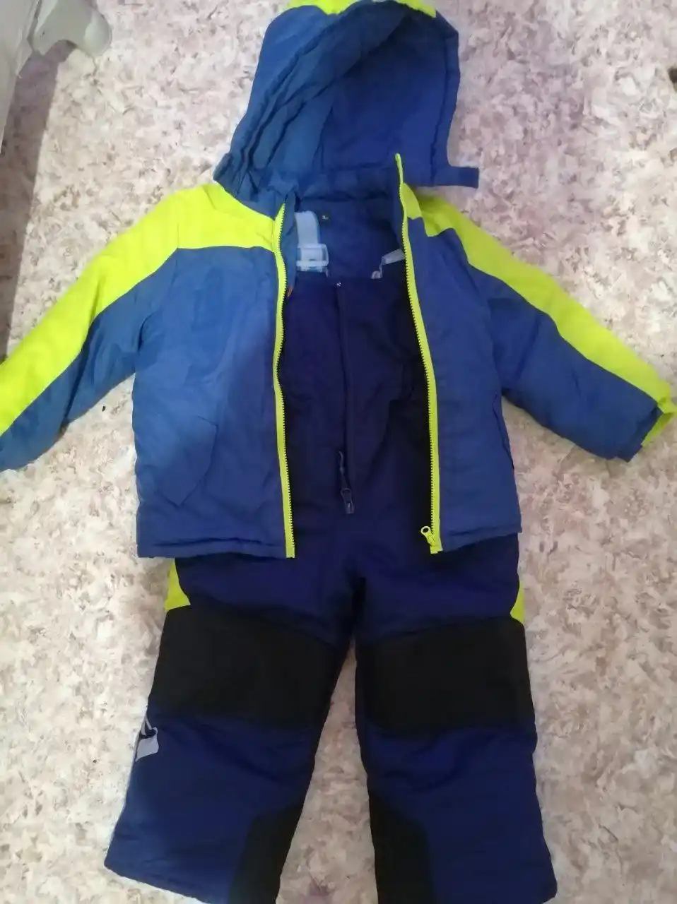 Тёплый костюм осень размер 98