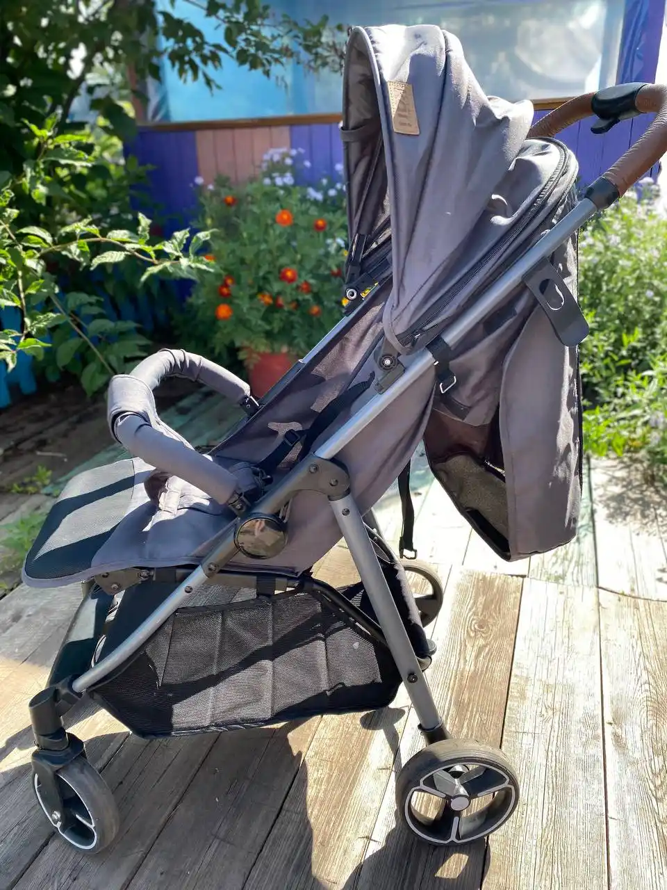 Детская коляска в хорошем состоянии