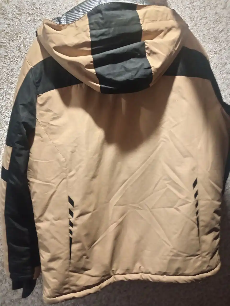 Продам мужской пуховик