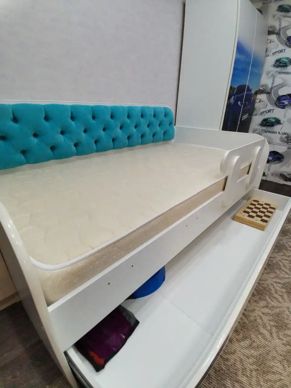 Продам комплект мебели: кровать+шкаф с матрацем Аскона