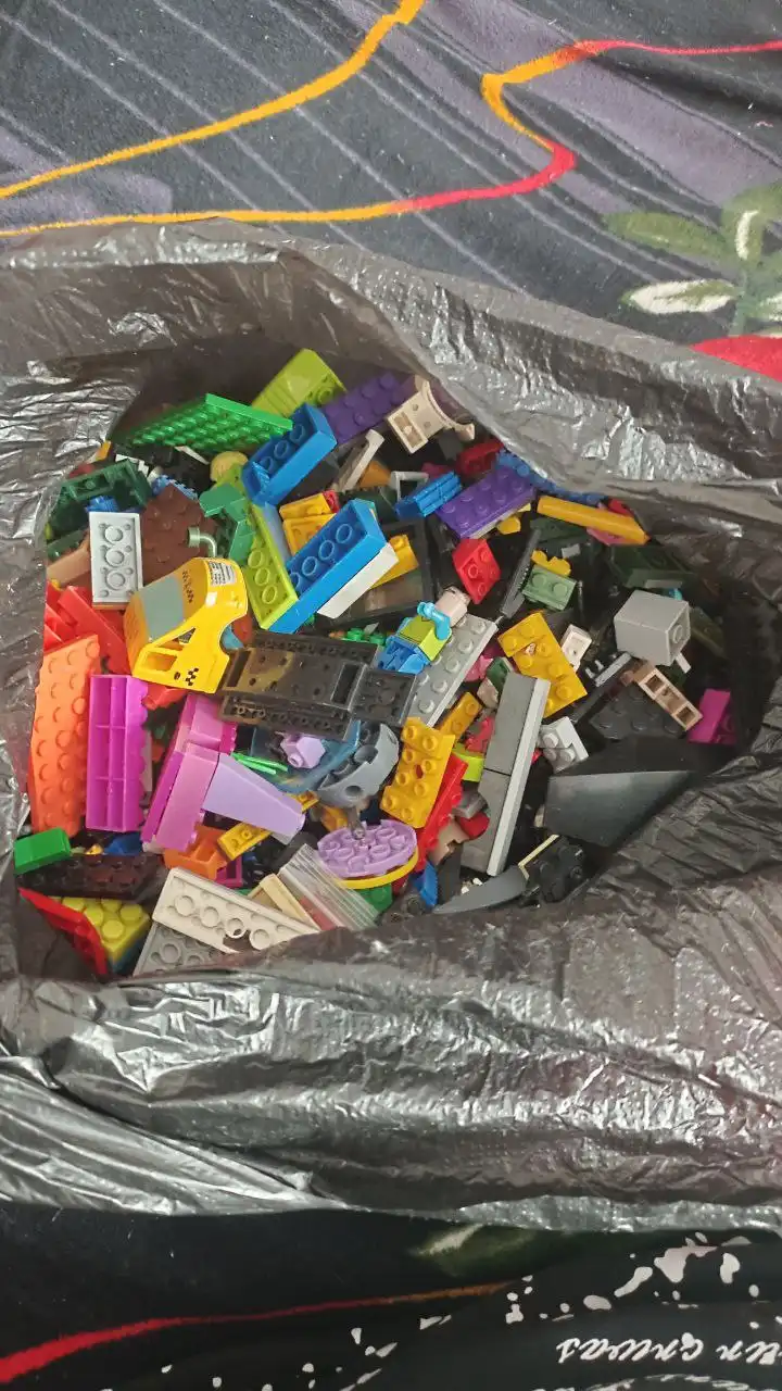 Продажа мелкого Лего