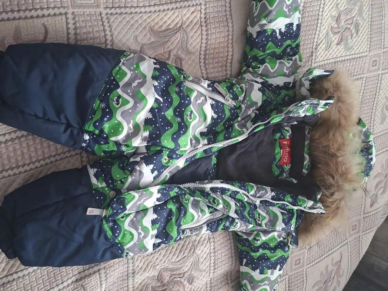 Продам зимний комбинезон для детей - Одежда (Товары для детей) в Братск