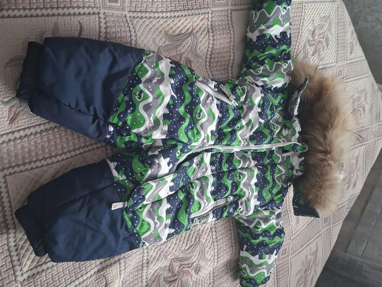 Продам зимний комбинезон для детей - Одежда (Товары для детей) в Братск