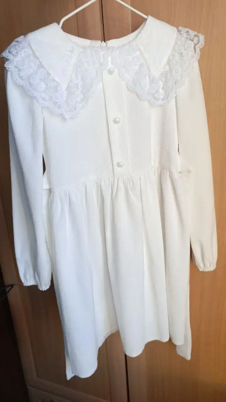 Срочно продаю костюм осенний и платья детские - Одежда (Товары для детей) в Братск