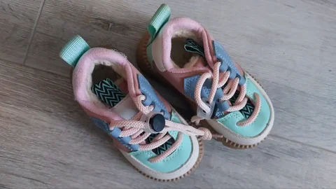 Детские утепленные ботинки 21 размер - Спортивные товары в Братск