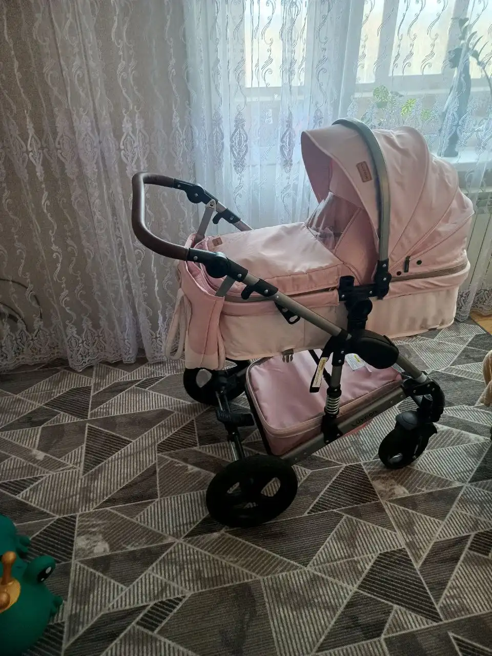 Продам коляску в хорошем состоянии - Коляски (Товары для детей) в Братск