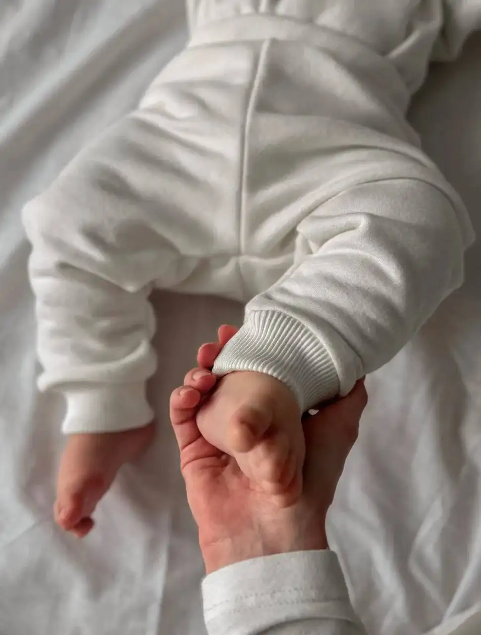 Продам костюм с боди для малышей - Одежда для детей (Товары для детей) в Кондратово