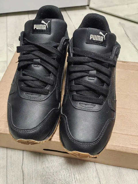 Кроссовки кожаные натуральные, размер 40.5, производитель Вьетнам - Женская в Кондратово