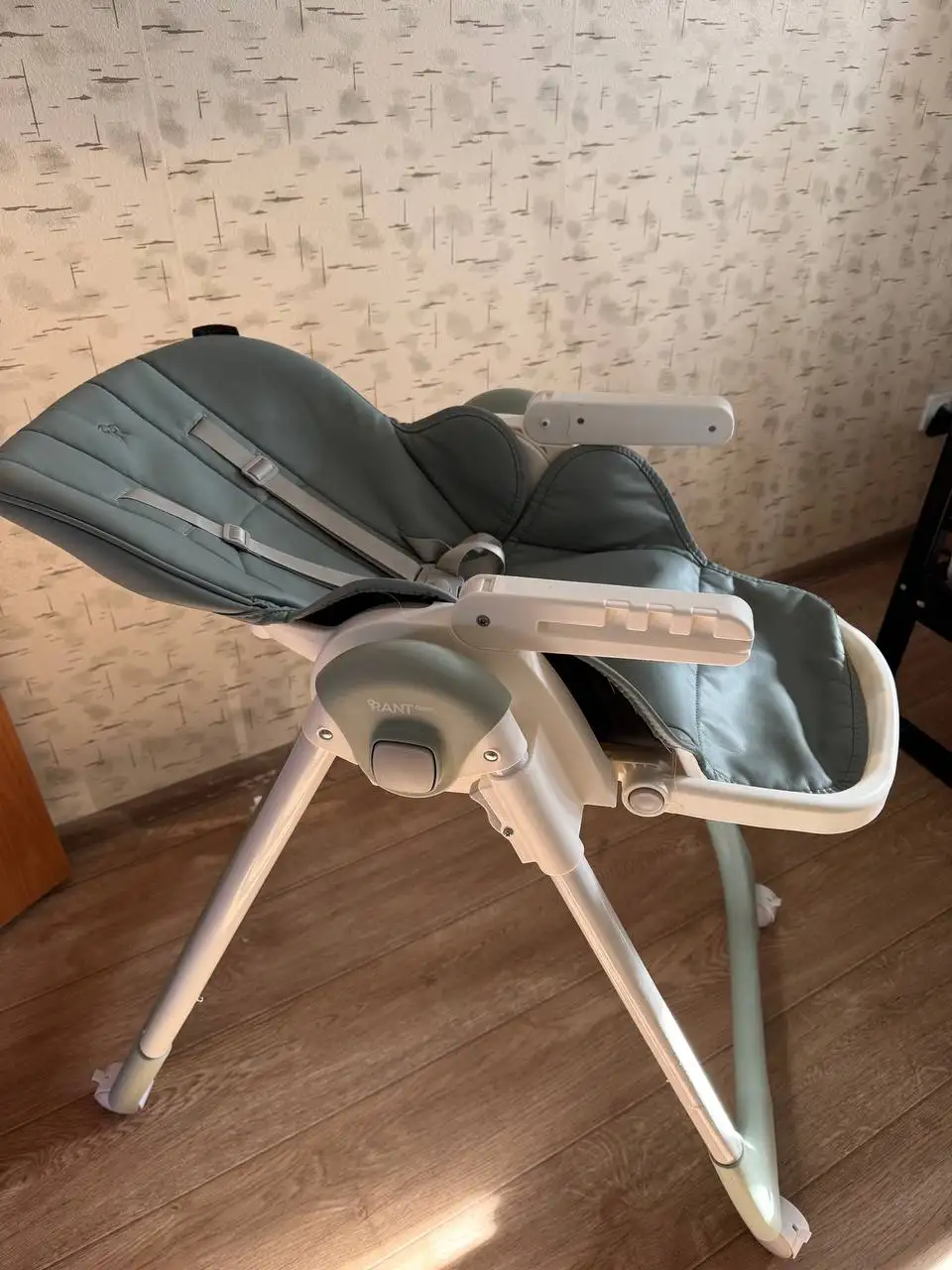 Стульчик для кормления - Товары для детей в Кондратово