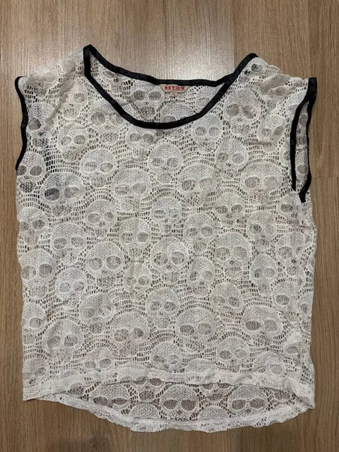 Майки белая и золотистая - Женская одежда, Мужская одежда, Аксессуары в Кондратово