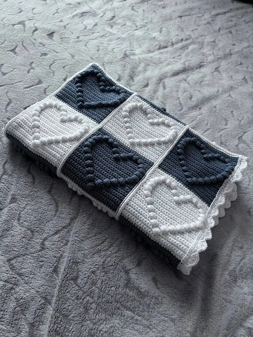 Вязаный плед ручной работы 85x110 см - Барахолка в Кондратово