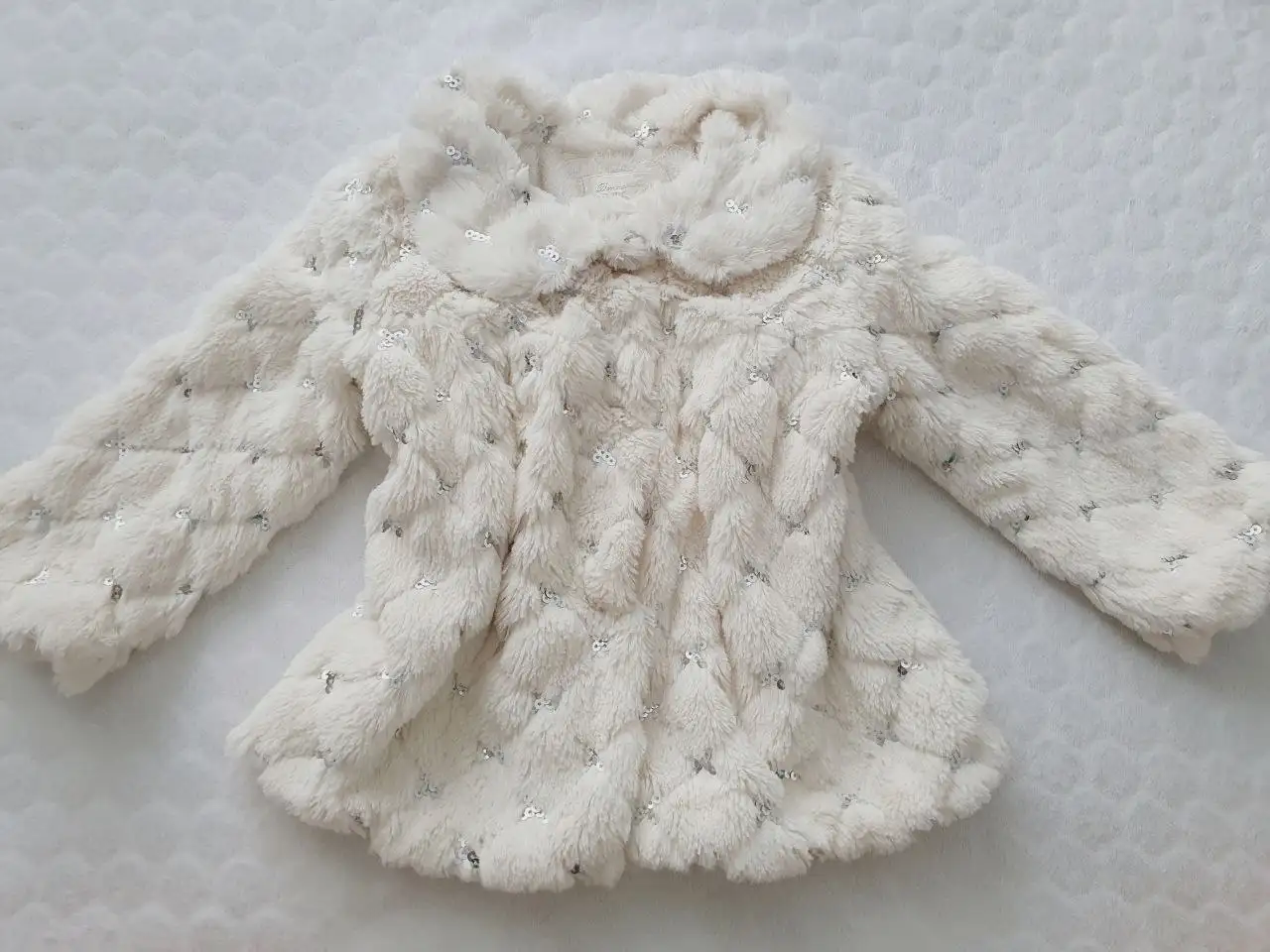 Детская весенняя куртка с аксессуарами - Детская одежда (Одежда) в Кондратово