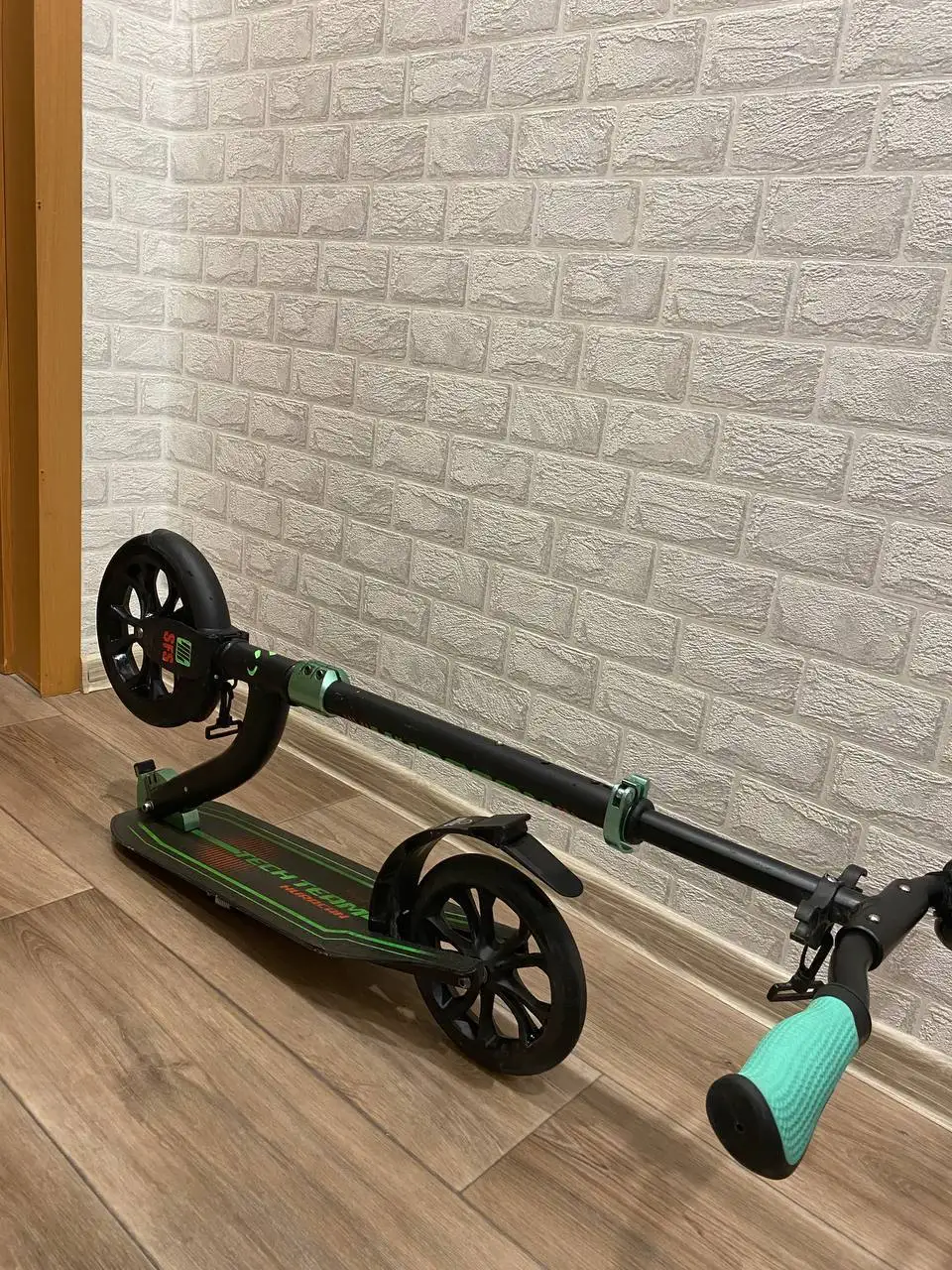 Продам самокат почти новый - Хобби и отдых в Кондратово