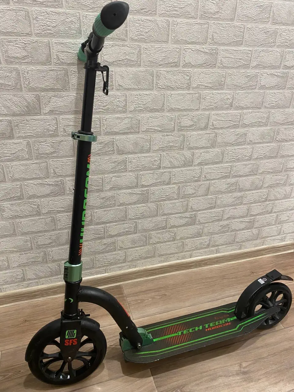 Продам самокат почти новый - Хобби и отдых в Кондратово