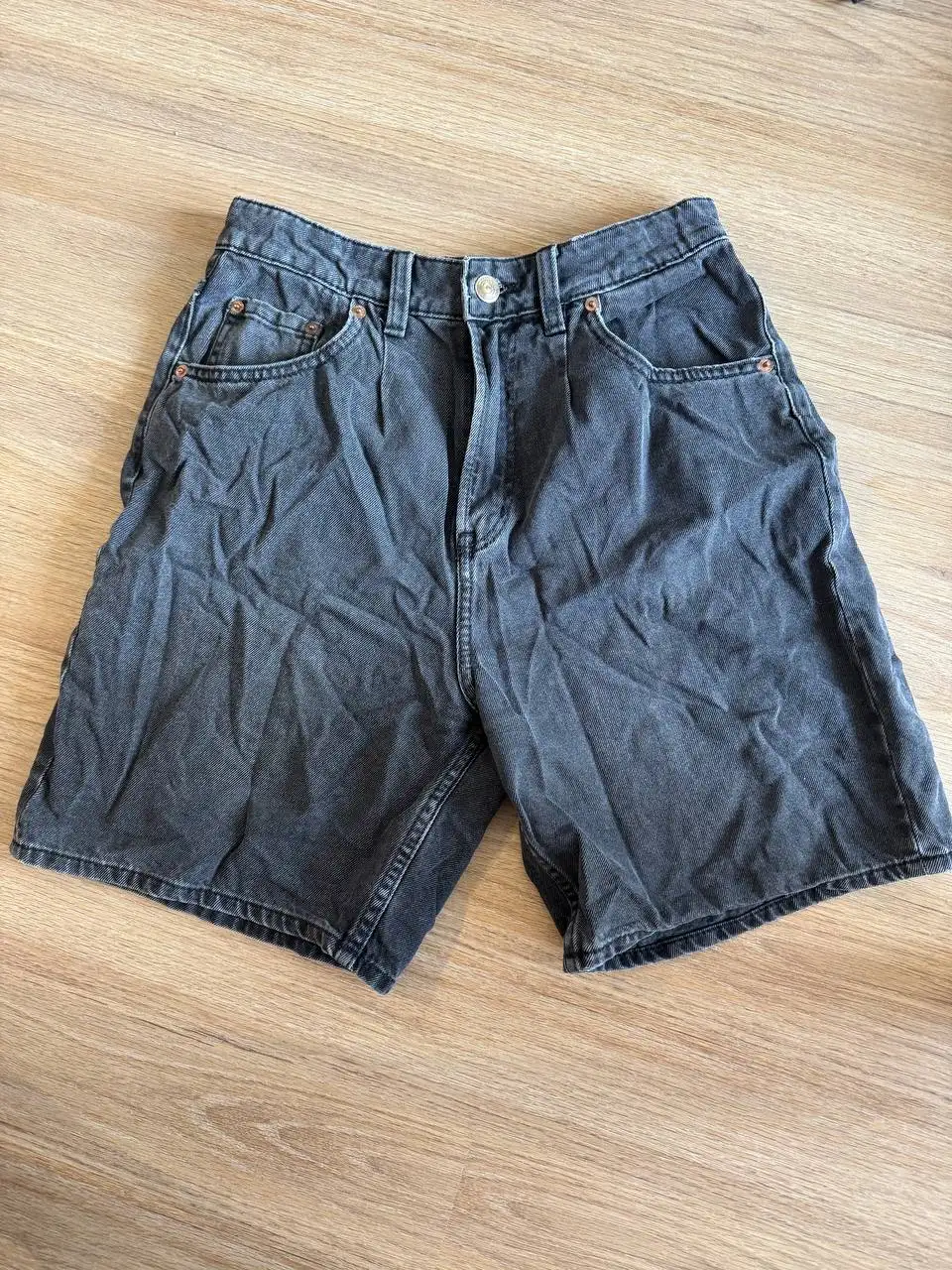 Шоты H&M, размер S-M - Женская одежда (Одежда) в Неизвестно