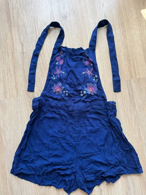 Комбез H&M - Кроссовки в Неизвестно