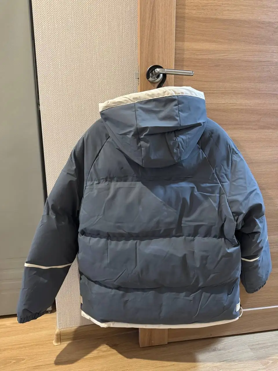 Куртка демисезонная L-XL - Верхняя одежда (Одежда) в Кондратово