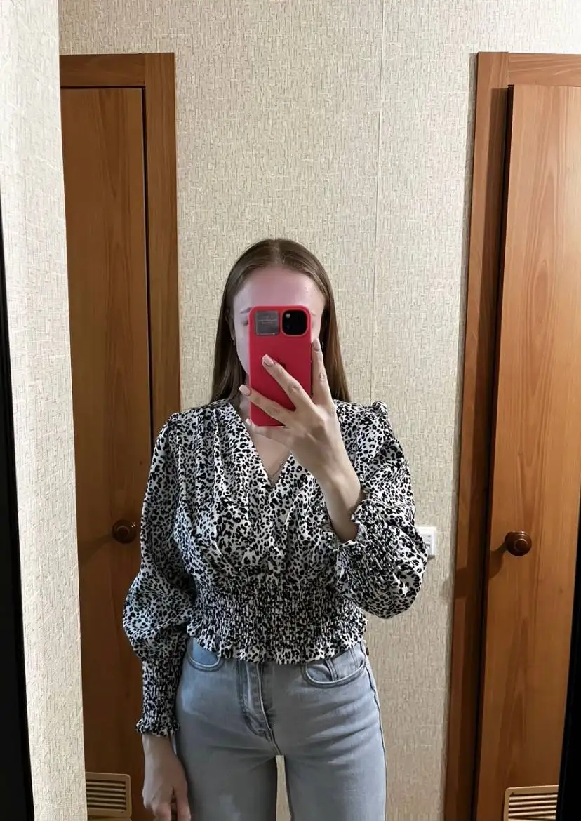 Женская блузка с леопардовым принтом - Женская одежда (Одежда) в Неизвестно