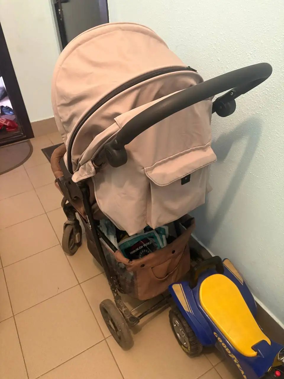 Продается коляска - Товары для детей в Кондратово