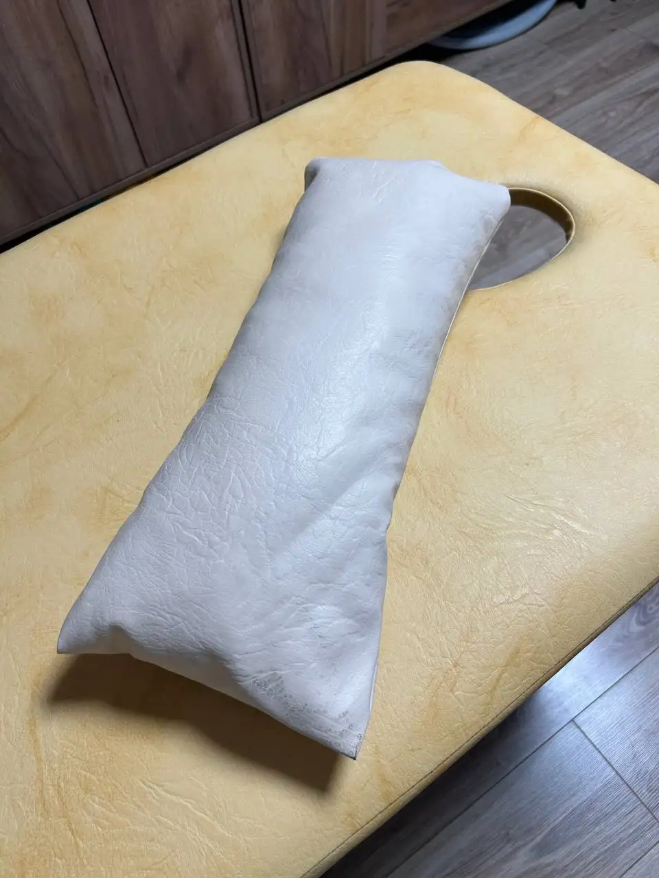 Продам массажный стол - Массажное оборудование (Красота и здоровье) в Кондратово