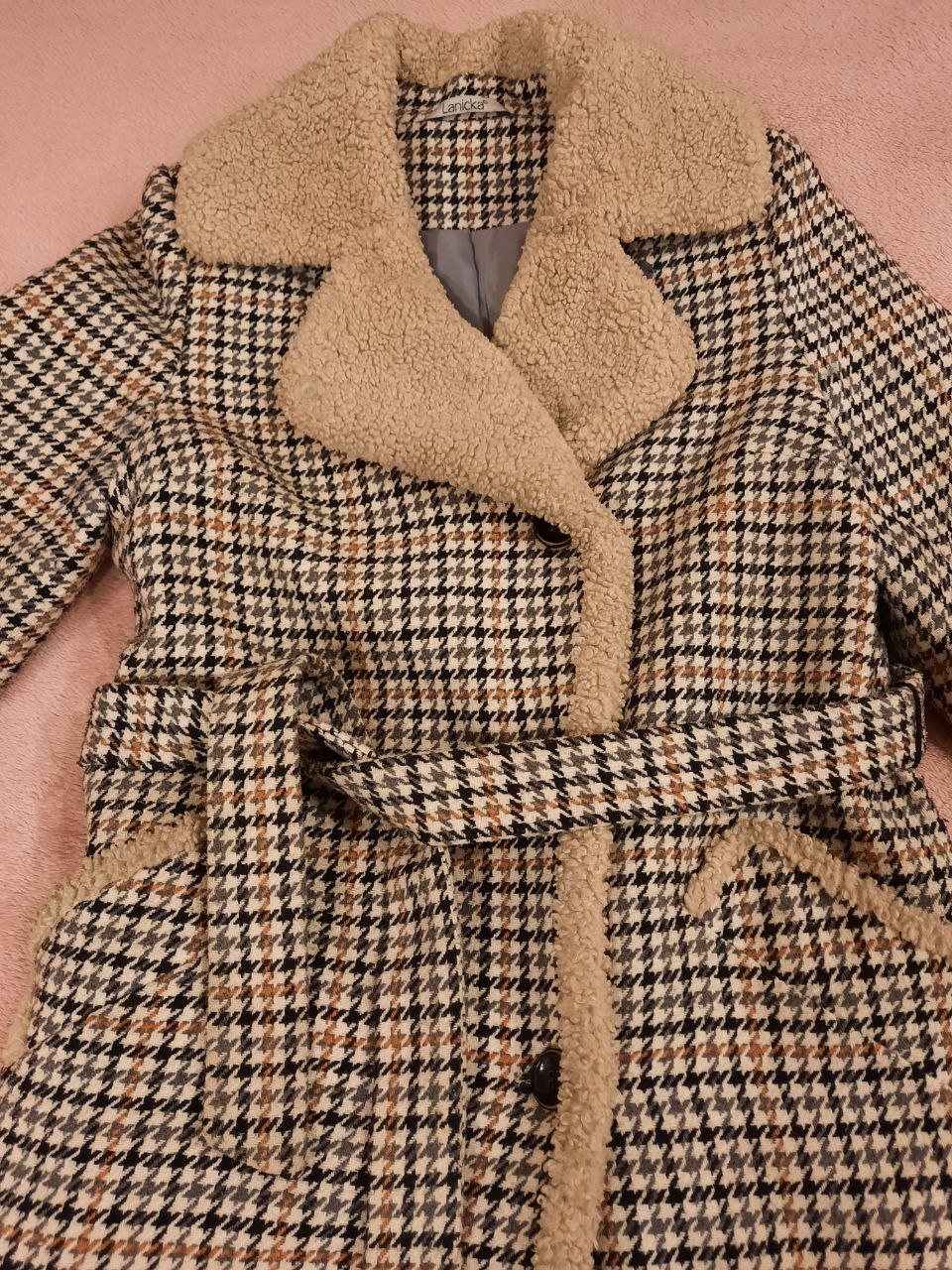 Продам женское пальто