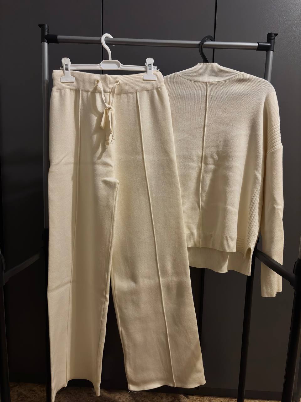 Продам костюм - частное объявление в Кондратово