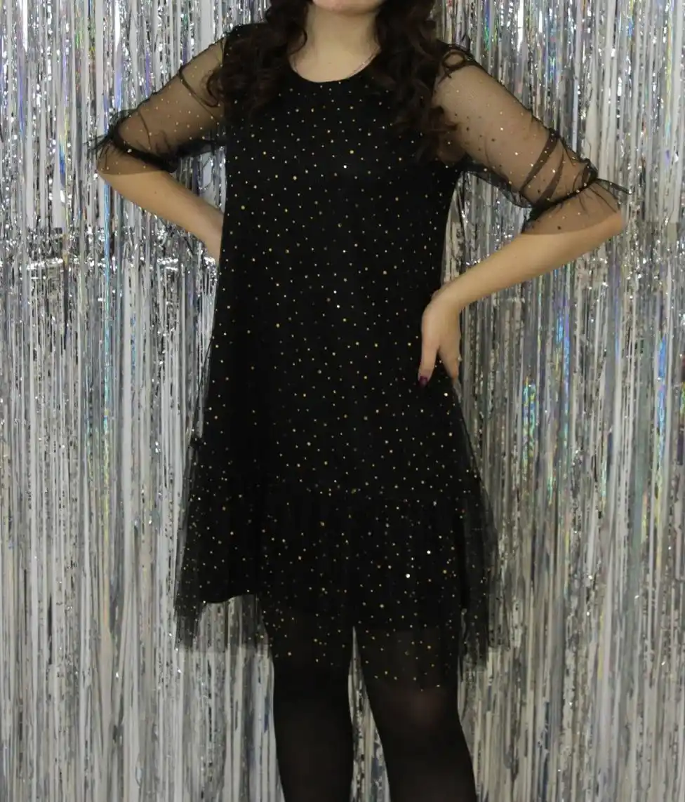 Продам зимний пуховик и платье