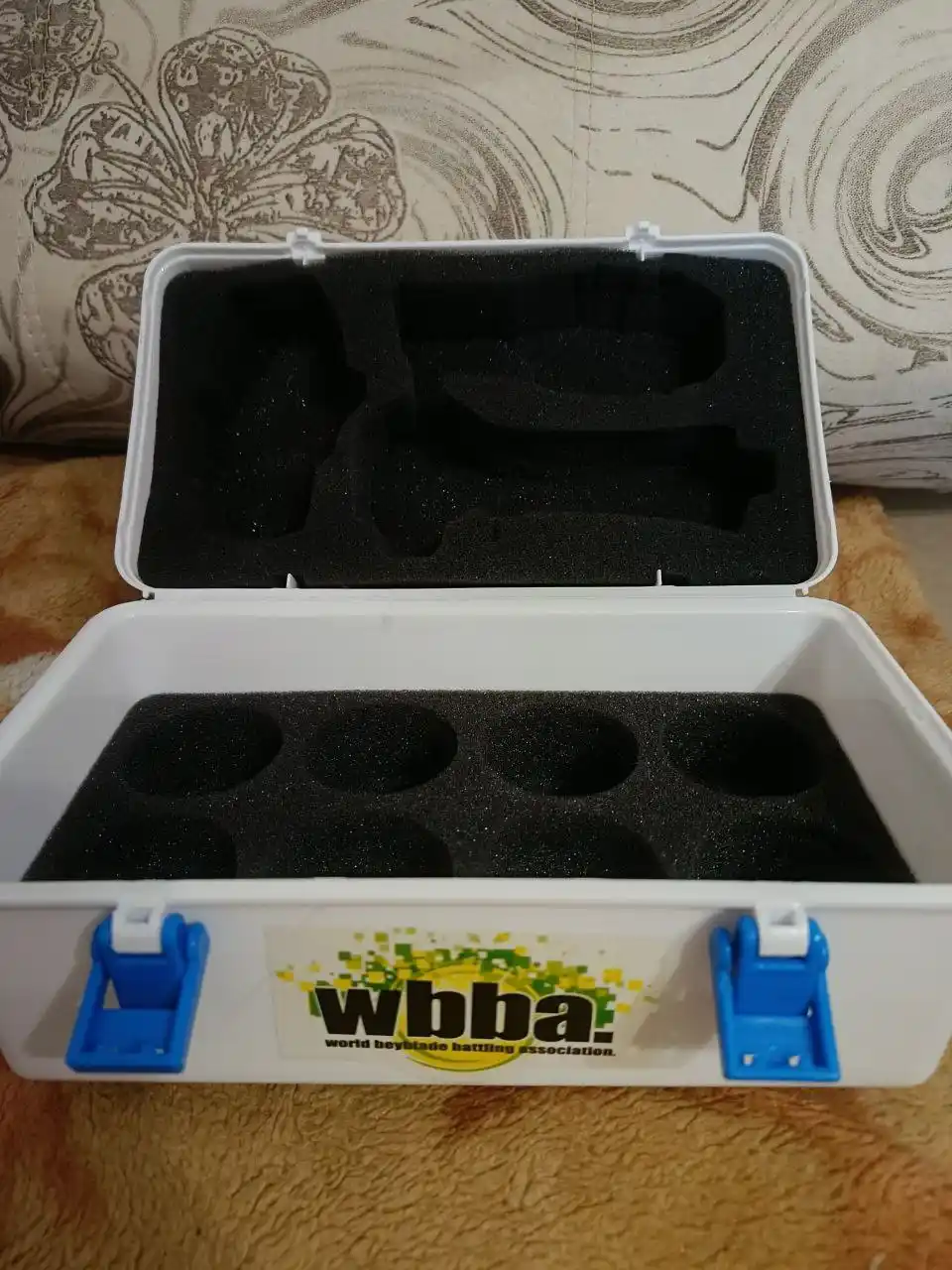 Чемодан для бейблейда - Хобби и отдых в Кондратово