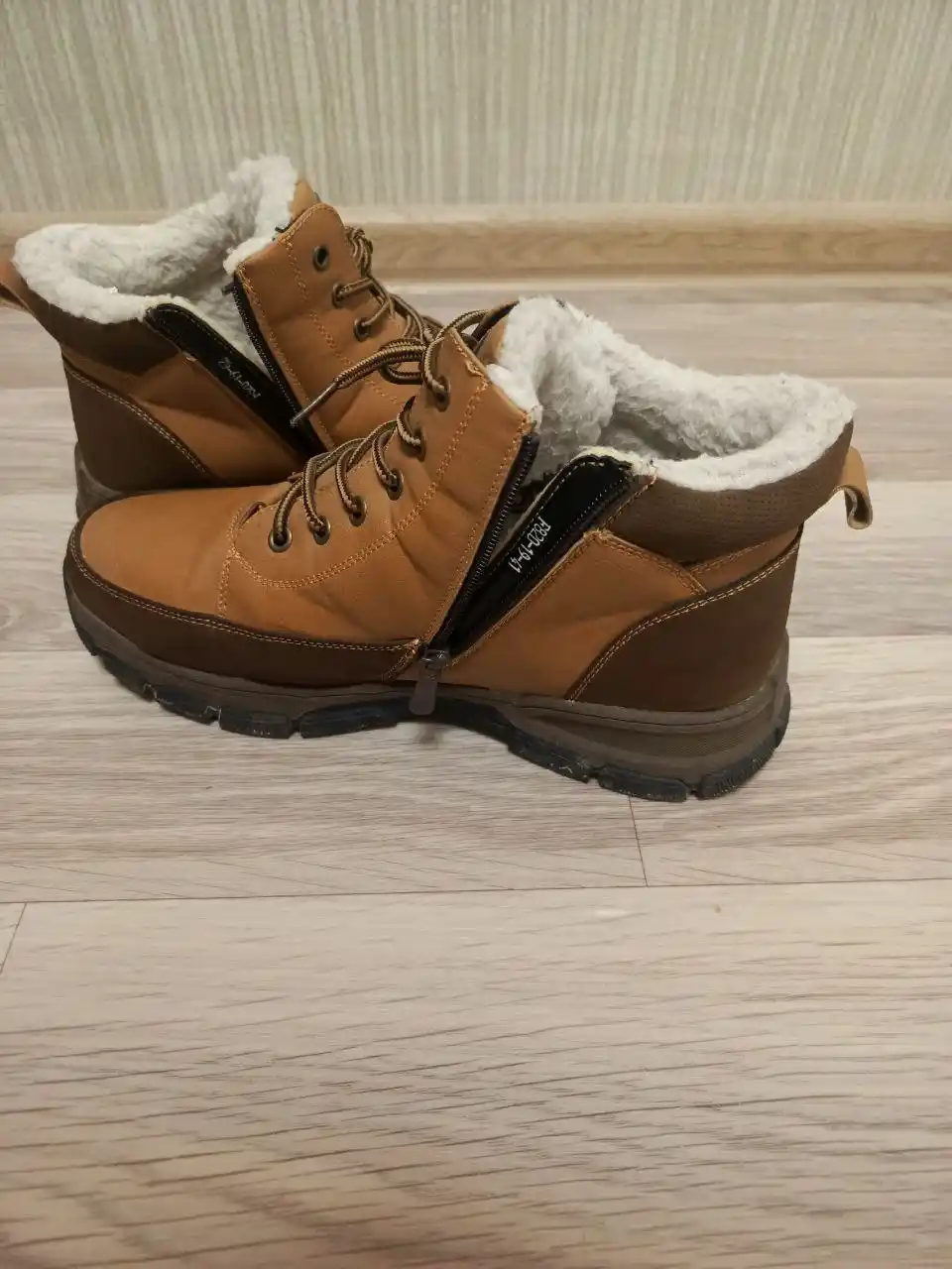 Продам зимние ботинки - частное объявление в Кондратово
