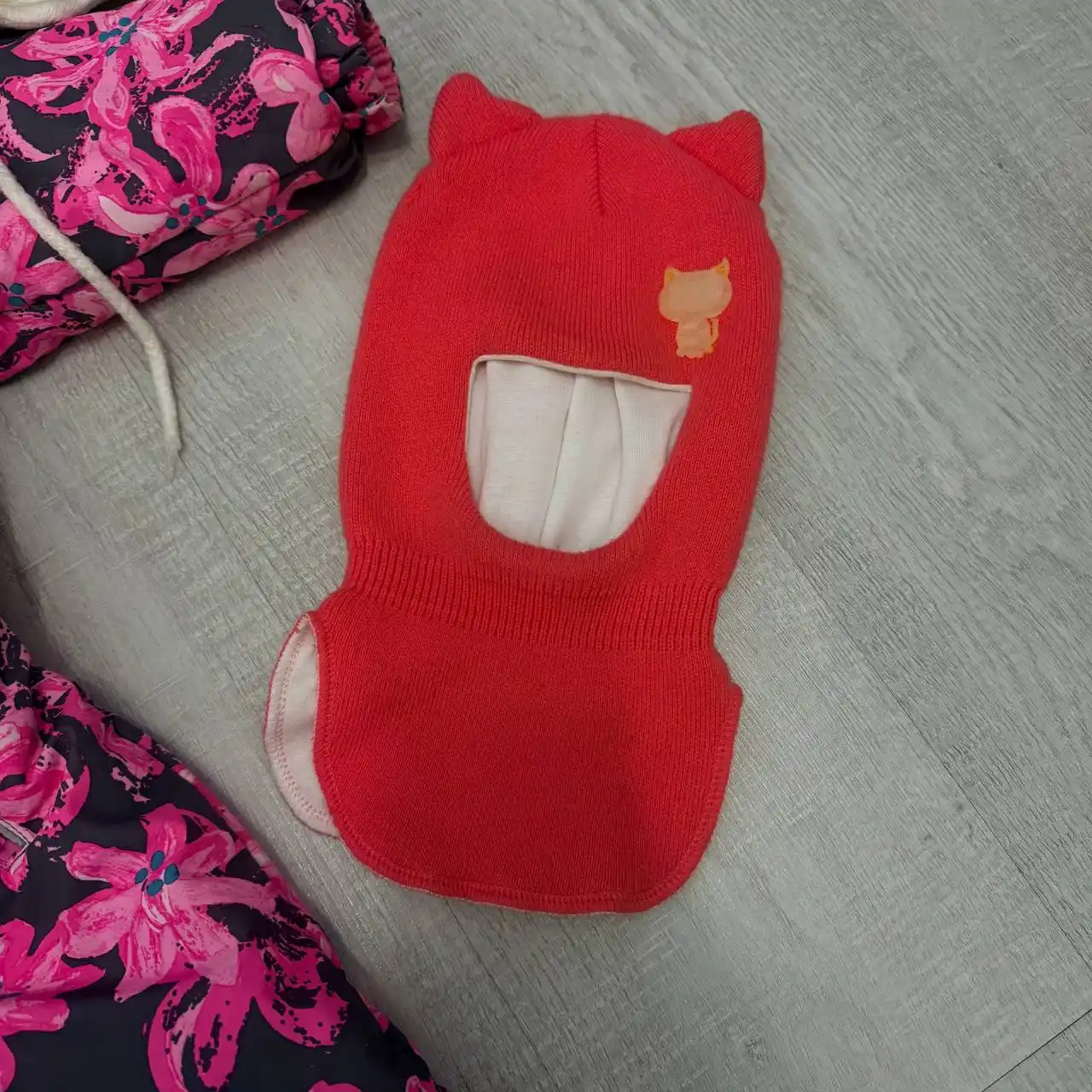 Комбинезон зимний с шапкой