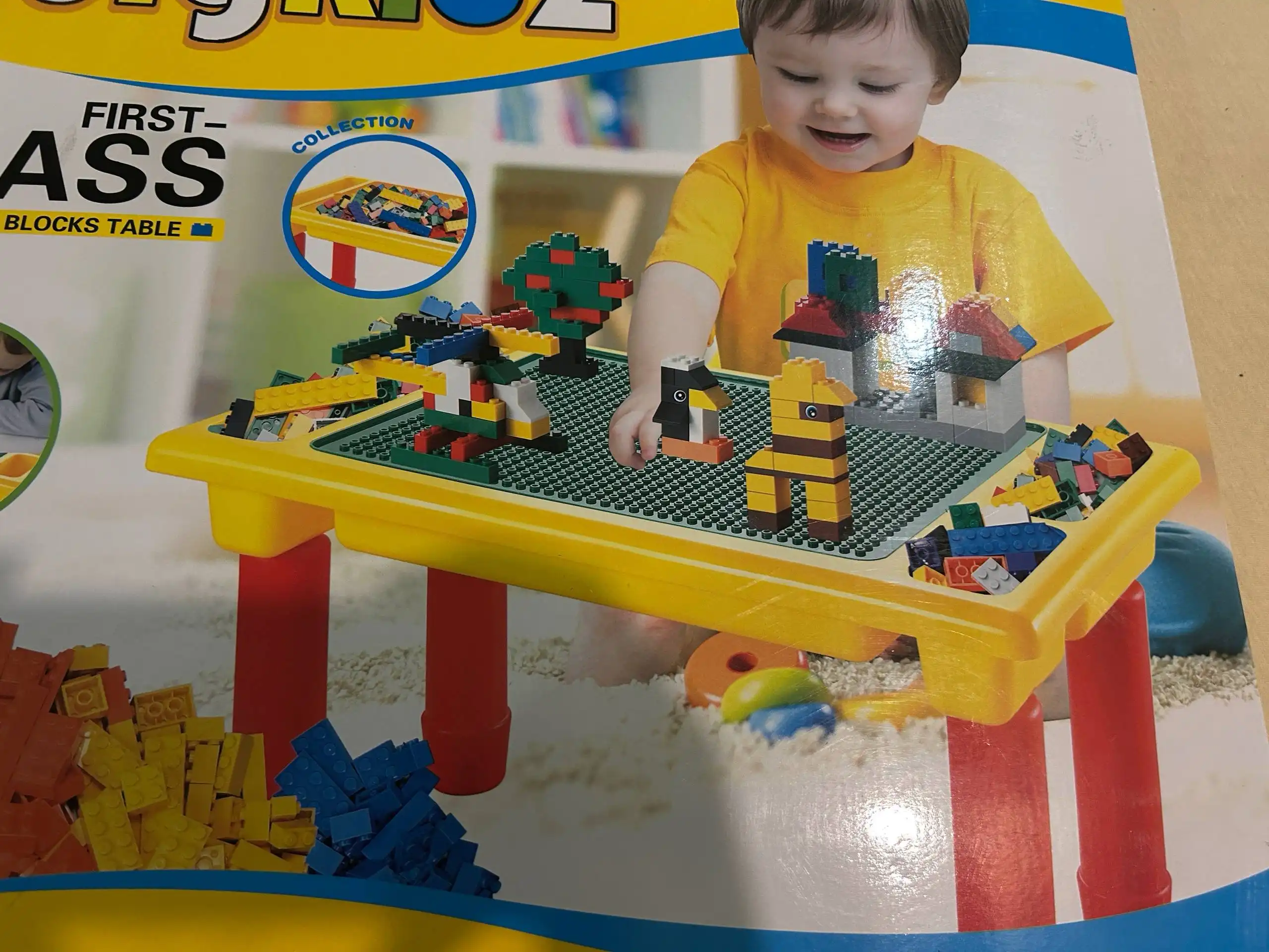 Товары для детей из закрывшегося магазина