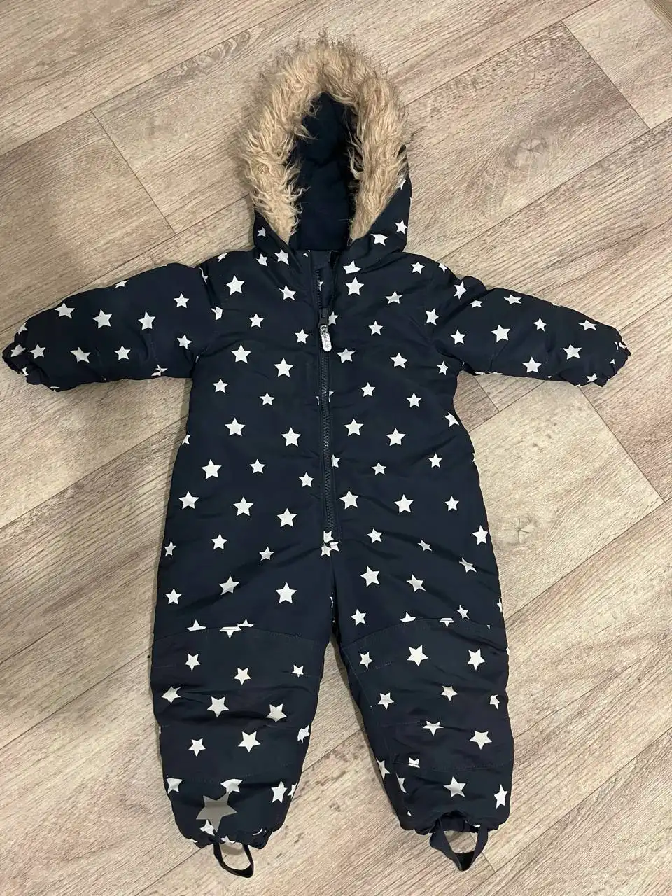 Продажа мужских костюмов