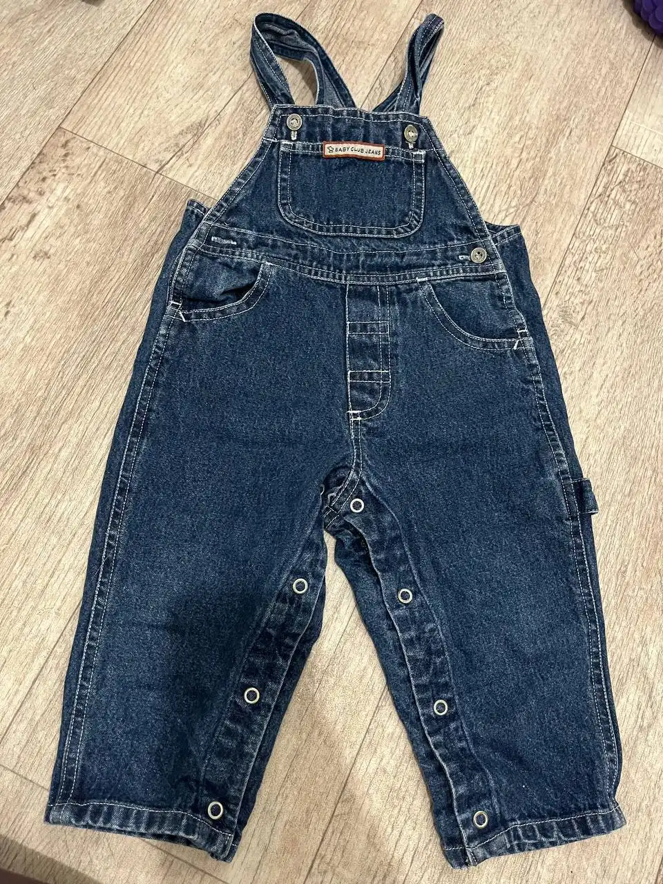 Продажа мужских костюмов