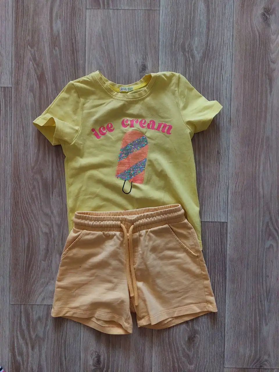 Одежда детская 110-116-122 размер