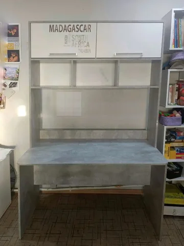 Продам письменный стол - частное объявление в Кондратово