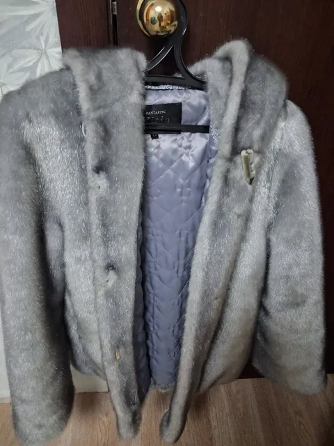 Шуба 44-48 размер - Одежда в Кондратово